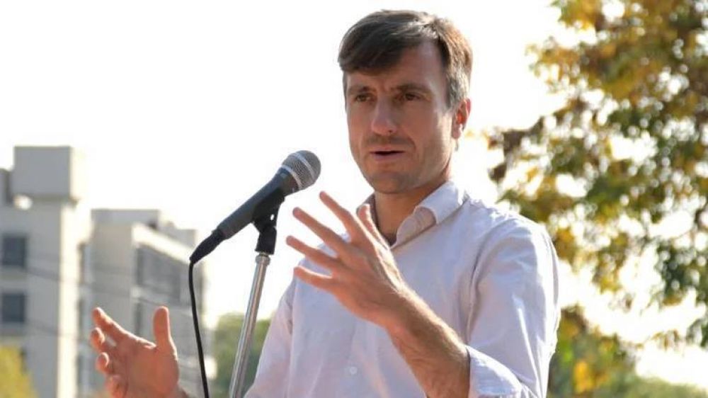 Asaltaron al intendente de Morn Lucas Ghi en la puerta de su casa