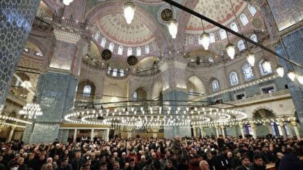 Turqua: histrica mezquita reabre despus de 6 aos de restauracin