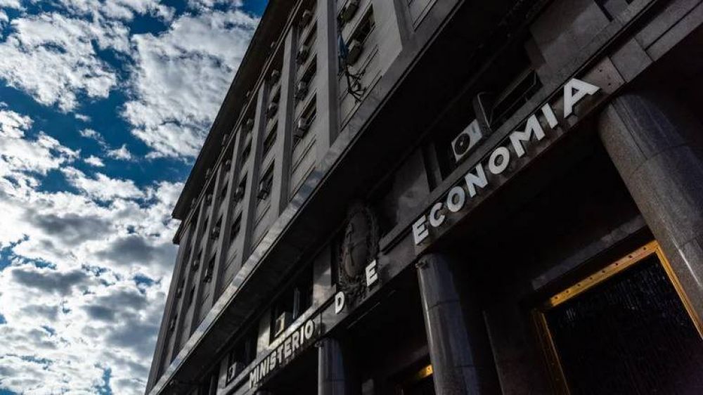 Encuentro reservado en el piso 5: funcionarios de Massa se reunieron con bancos y avanza con una nueva colocaci�n de bonos