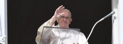 Francisco reivindica en el �ngelus la capacidad de, llegado el momento, �hacerse a un lado�