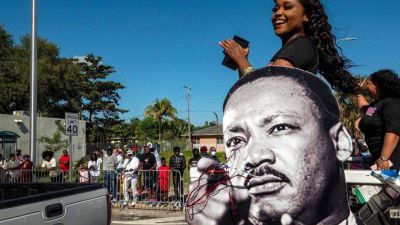 Bernice King: Martin Luther King Day, impulso para transformar los sistemas injustos