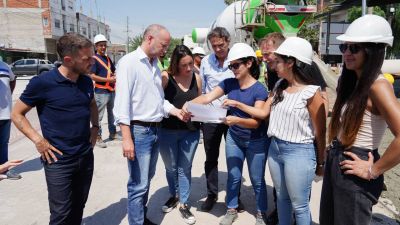 Insaurralde y Katopodis se mostraron juntos durante la recorrida de una obra en Lomas de Zamora