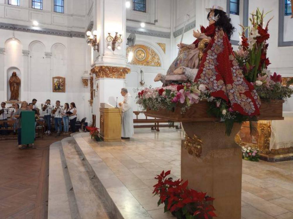 Centenares de venezolanos honraron en Buenos Aires a la Divina Pastora