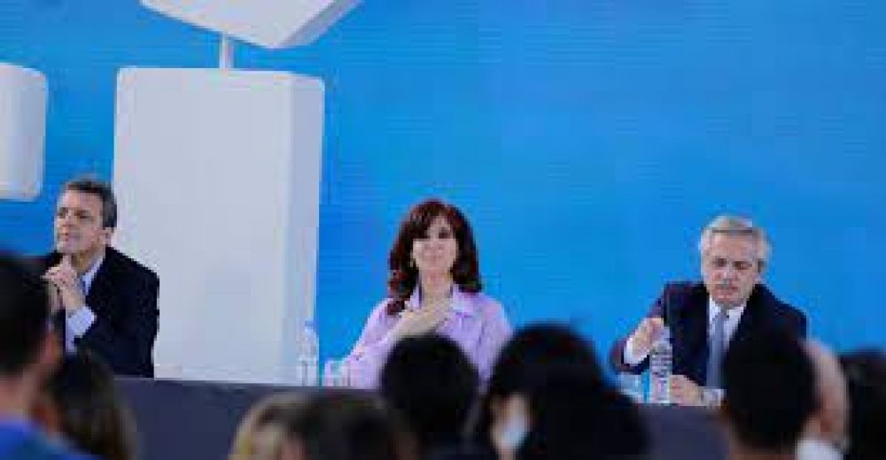 Recompra de la deuda en dlares: Massa se movi en silencio con el aval poltico de Alberto Fernndez y Cristina Kirchner