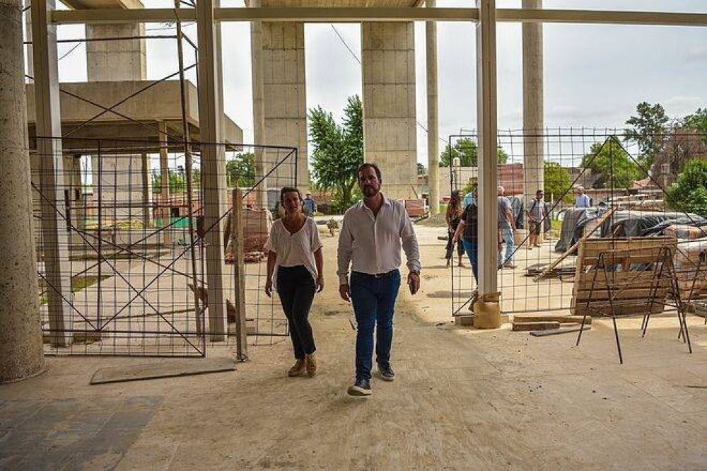 Garn: avanza el saneamiento del Arroyo Bedoya y la construccin del Hospital del Bicentenario