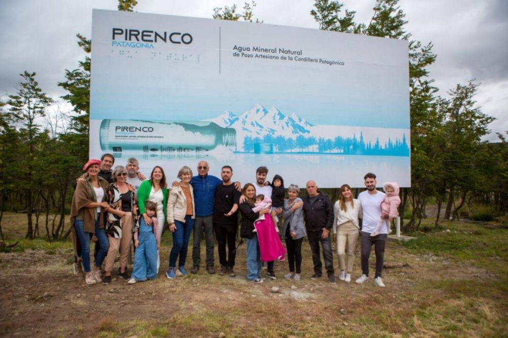 Luque particip de la inauguracin de una innovadora planta de agua mineral construida en Ro Pico