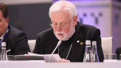Monseñor Gallagher: Pensar lo impensable por la paz en Ucrania