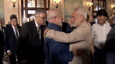 En el kirchnerismo acusan a Albistur de complicar el encuentro de Lula con Cristina