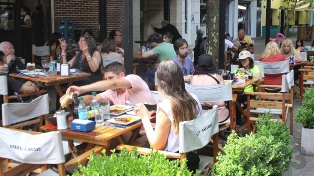 La hotelera y gastronoma trabaj casi al 100% el finde y el verano viene mejor que el anterior