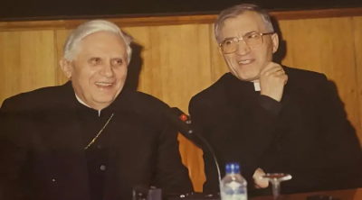 Universidad española concede su medalla de oro a Benedicto XVI y el Cardenal Rouco