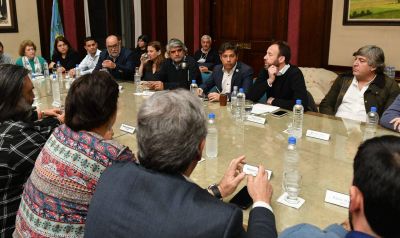 Kicillof le puso fecha al inicio de la paritaria estatal 2023 y los gremios fijaron posiciones