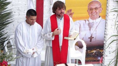 Ushuaia recibe la visita del Padre “Pepe” Di Paola