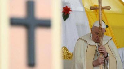 Podemos cambiar la historia, instó el Papa en multitudinaria misa en Juba