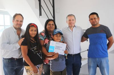 Fernando Gray y Santiago Maggiotti inauguraron 76 viviendas en el barrio Montecarlo de Esteban Echeverría