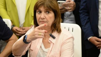 Encuesta: Patricia ya supera a Macri en intenci�n de voto