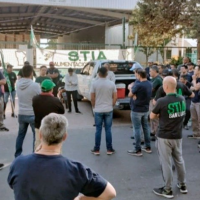 Por disputa de poder entre los hermanos Baggio, les adeudan dos meses a los trabajadores de una planta en San Luis y empezaron las protestas