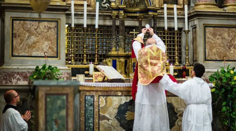Vaticano investigar� di�cesis que apoya la Misa tradicional en Francia