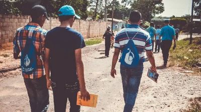 OMP anima a los jóvenes bolivianos con un manual para misioneros