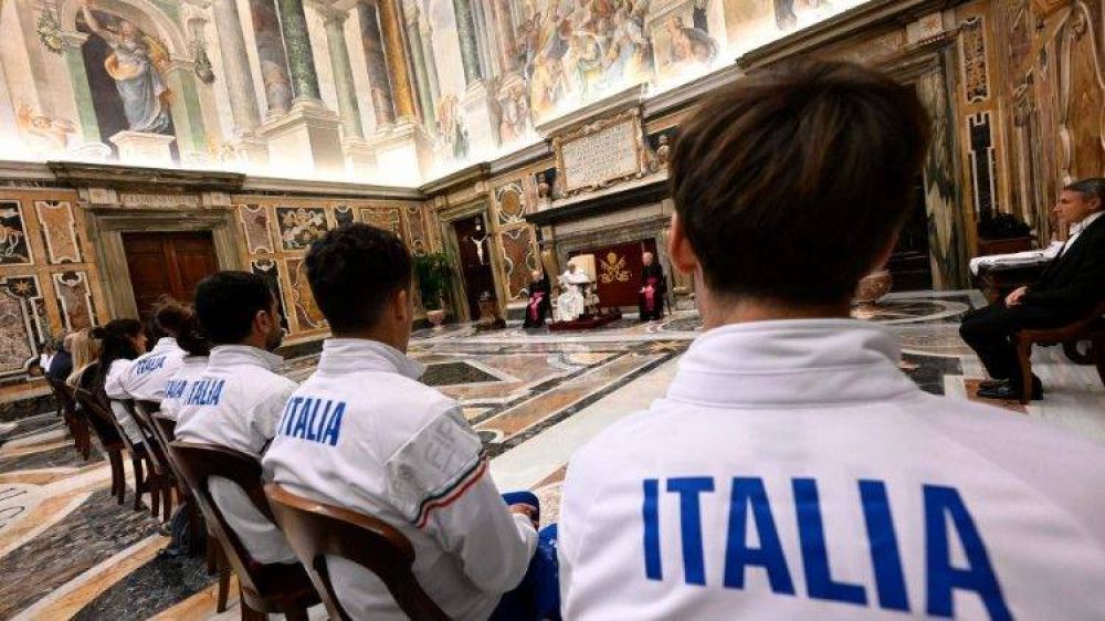 El Papa: Como en el Pentatl�n, la vida necesita estabilidad en la versatilidad
