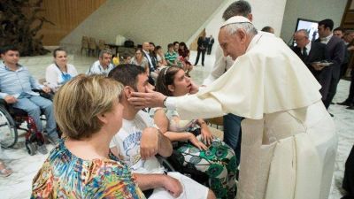 El Papa: Cuidemos a los enfermos como el Buen Samaritano