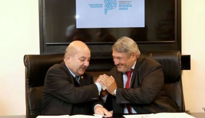 Firman un convenio entre provincia y la Universidad de La Plata para el desarrollo de colectivos eléctricos