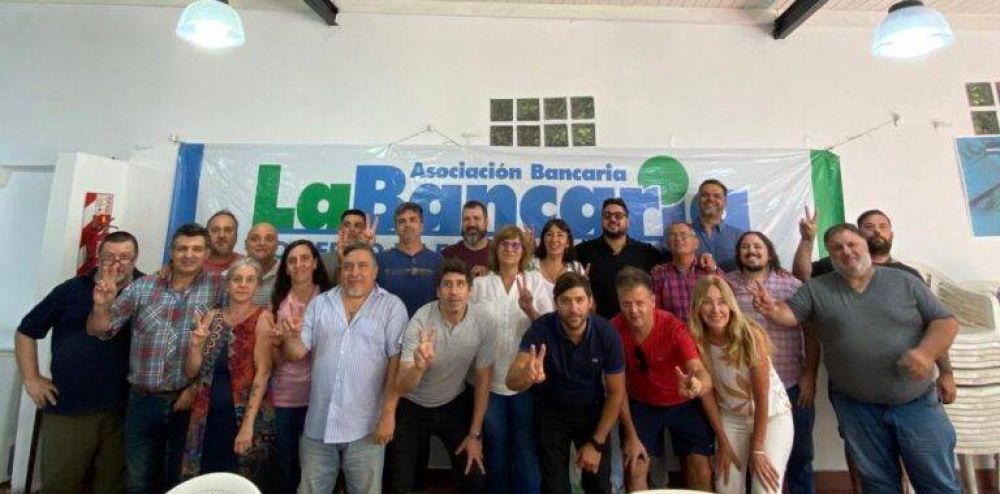 Lanzaron en Lomas de Zamora una Mesa Pol�tico Sindical en apoyo a Cristina y Kicillof