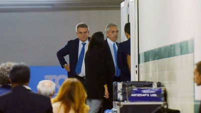 Primer test de Alberto Fern�ndez: p�rdidas y ganancias en la Mesa Nacional del FdT