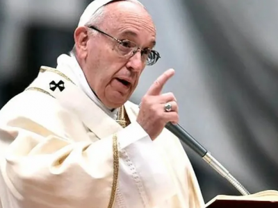 El Papa lamenta 