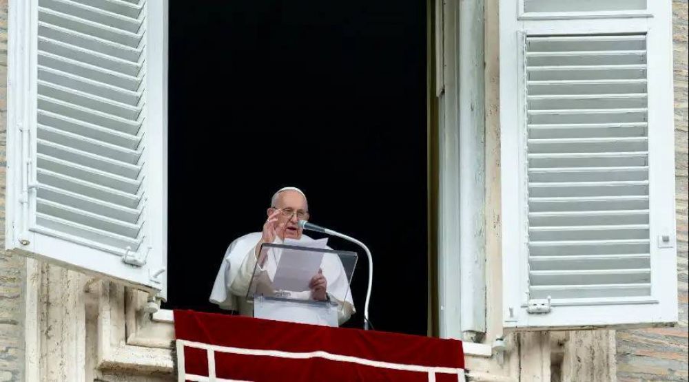 El Papa explica el �extraordinario� amor de Cristo, quien nos pide amar incluso al enemigo