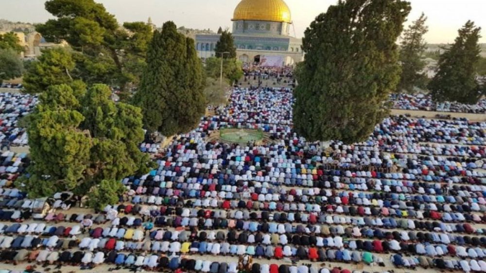 Más de 80 mil fieles realizaron la oración del viernes en la Mezquita Al-Aqsa