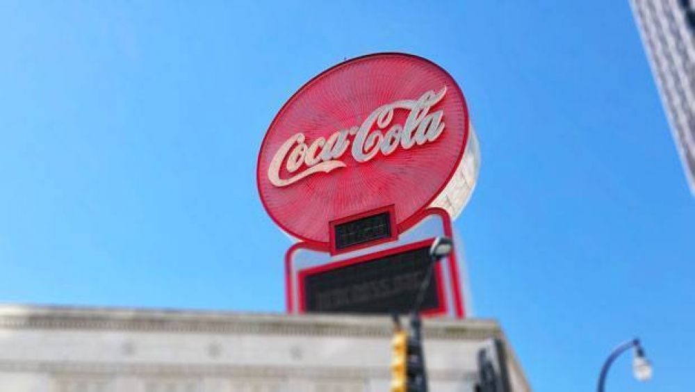 Opinin dispar para Coca-Cola Europacific: Jefferies sube precio y Barclays lo baja