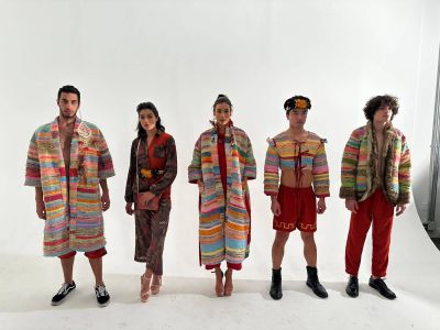 Marca ecuatoriana de moda le apuesta al apoyo a las mujeres y al reciclaje