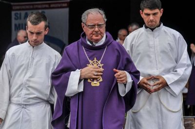 El obispo Ojea aportó documentación inédita de la Iglesia católica a la justicia