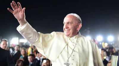 Sacerdote asegura que el pueblo quiere que el Papa Francisco visite Argentina