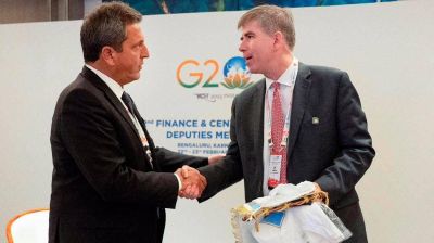 Massa analiz� programa econ�mico y acuerdo con FMI con funcionario del Tesoro de EEUU