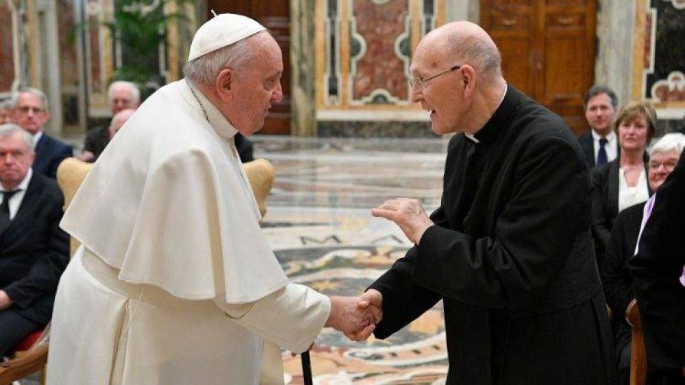 El Papa: dediquemos tiempo a amar a los que sufren por las guerras, violencia y pobreza
