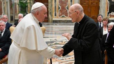 El Papa: dediquemos tiempo a amar a los que sufren por las guerras, violencia y pobreza