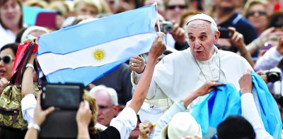 Francisco deja abierta la chance de un posible viaje a la Argentina