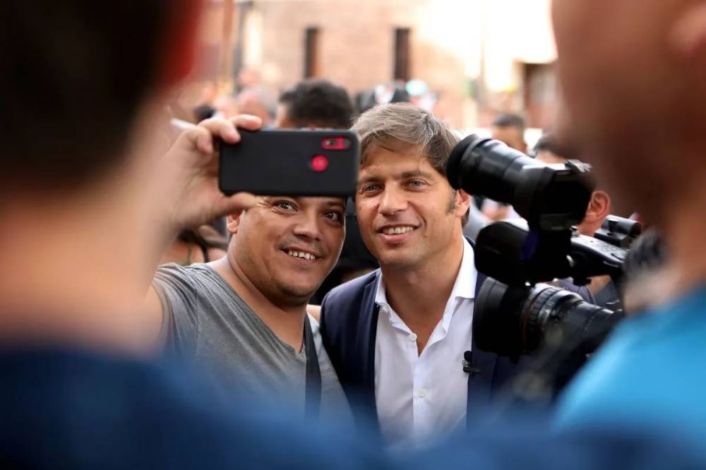 A fuerza de encuestas, Kicillof se consolida para ir por la reelecci�n y hay dudas por la boleta