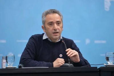 Andr�s Larroque: �El pueblo necesita un gobierno peronista y kirchnerista�