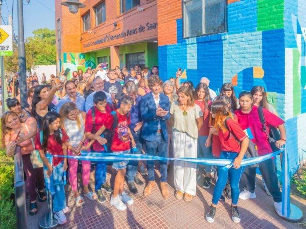 Juan Andreotti inaugur la renovada Escuela Secundaria N2 Hernando Arias