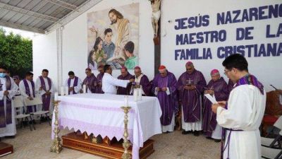 Iglesia en Panam: A los pies de Jess Nazareno de Atalaya