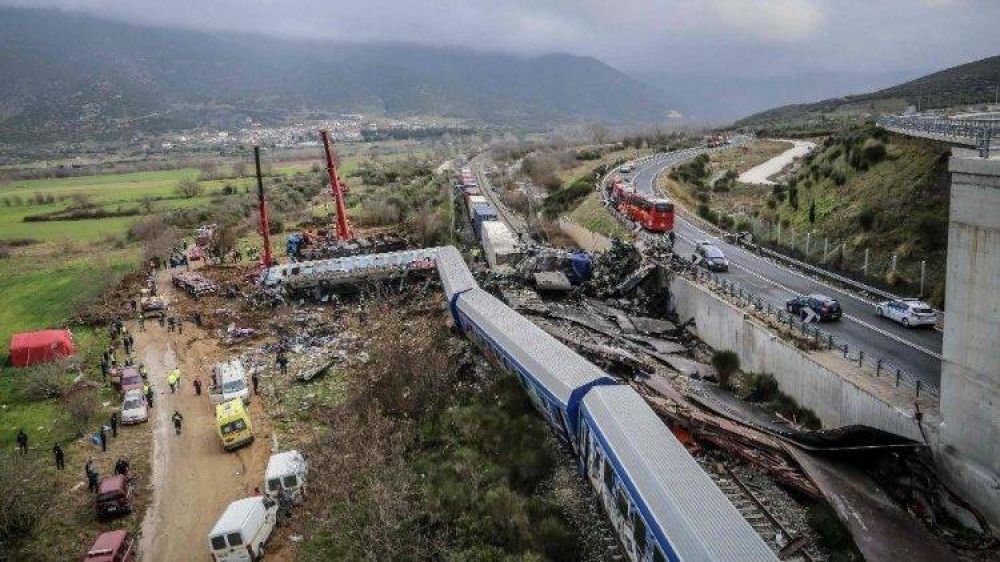 P�same del Papa por las v�ctimas del accidente de tren en Grecia