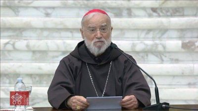 Cardenal Cantalamessa: poner al Esp�ritu Santo en el coraz�n de la Iglesia