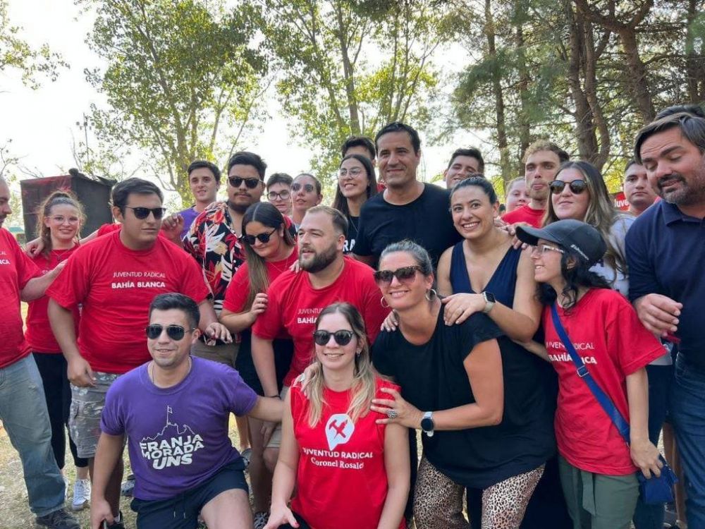 Abad acompa�� un encuentro de la Juventud Radical