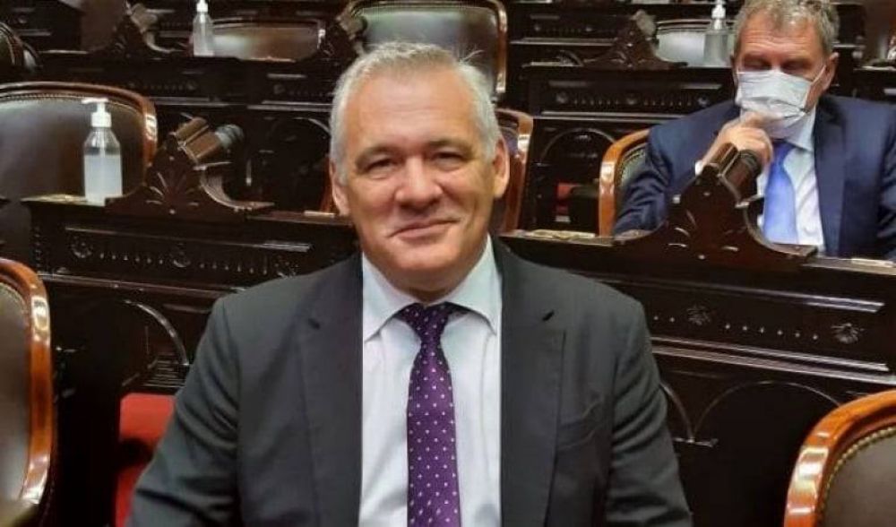 El candidato a gobernador de la UCR Fernando Carbajal impulsa un proyecto de ley para la implementación del nuevo Código Procesal Penal federal en todo el país