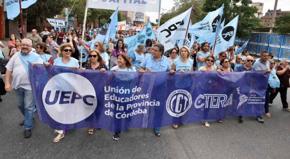 Ms conflicto para Schiaretti: los docentes de Crdoba vuelven a la huelga el viernes