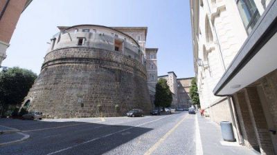 Quir�grafo del Papa y nuevos Estatutos, el IOR se renueva