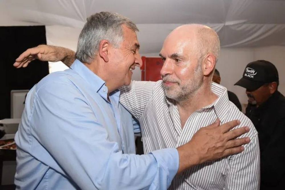 Larreta, en dos tiempos: otra foto con Morales y puerta abierta a una fórmula mixta