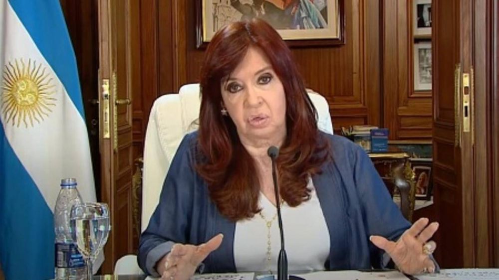 Enrgico rechazo del PJ a la persecucin judicial y el intento de proscripcin de Cristina Kirchner